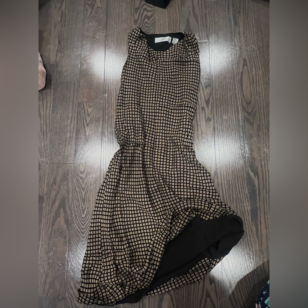 Gold and black dress long slim fit/loose .